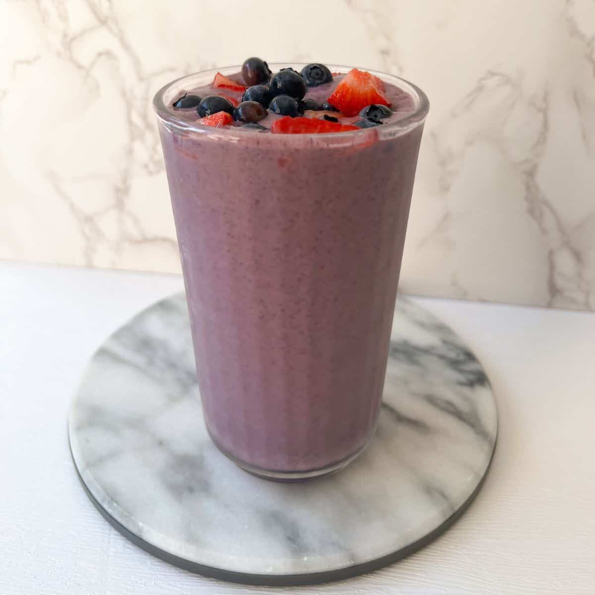 Strawberry Blueberry Banana Smoothie