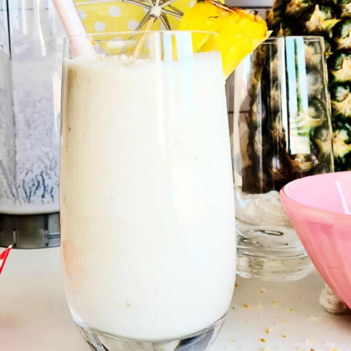 Healthy Pina Colada Smoothie (non-alcoholic)