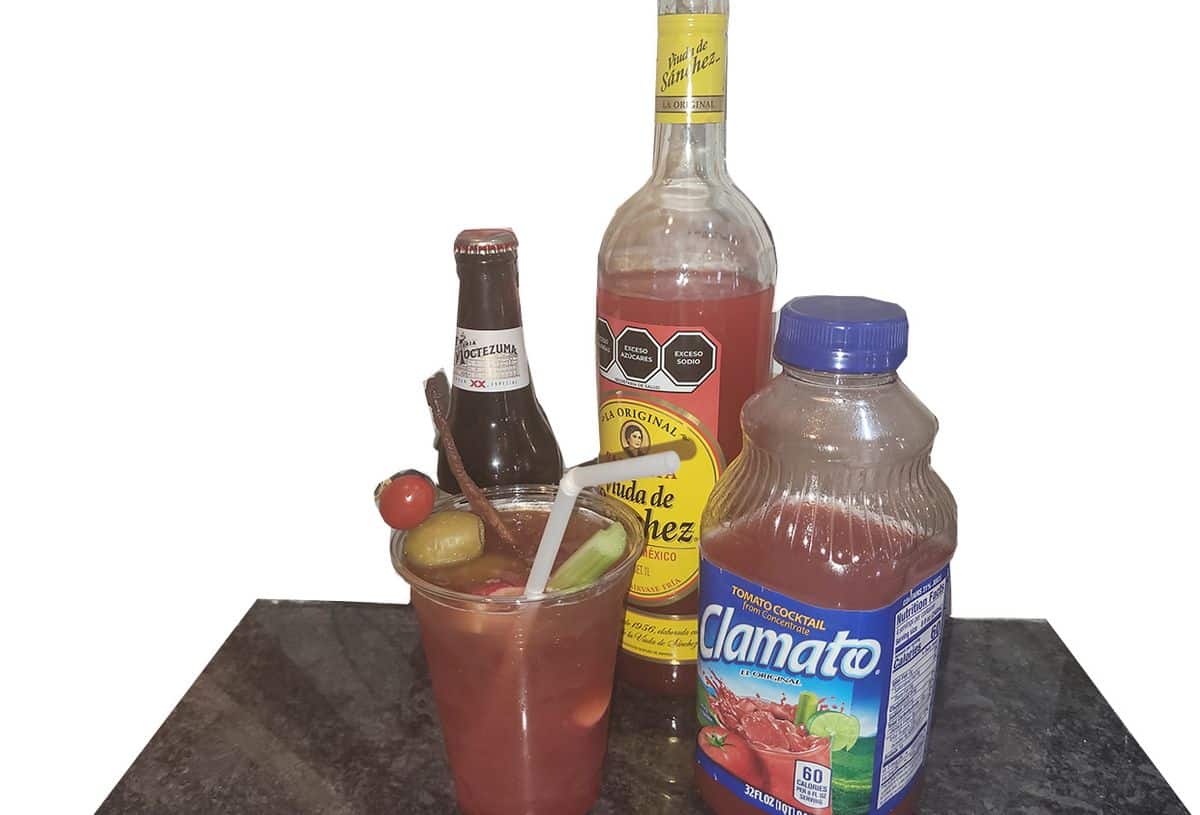 Beer-ded Clam (Homemade Michelada Cocktail) - Cuss Kitchen