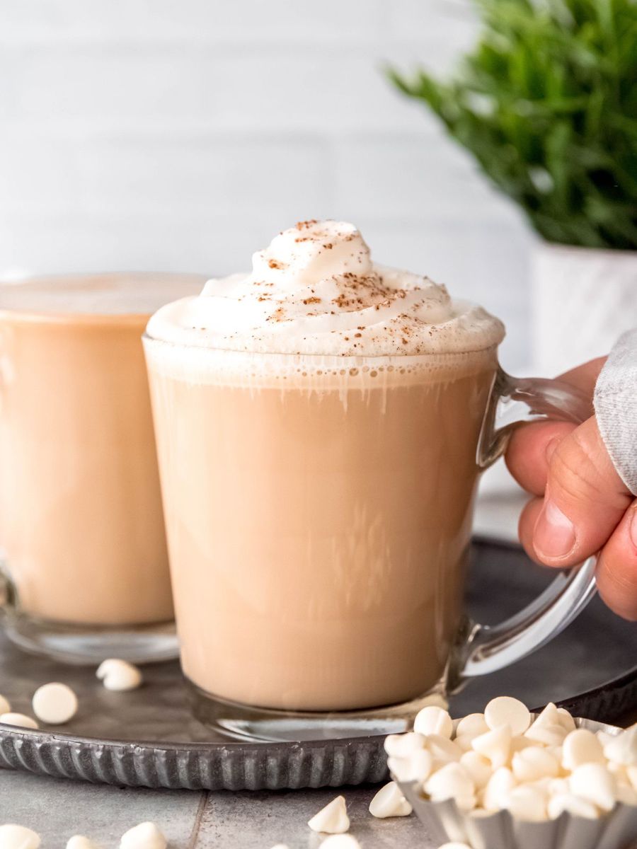 White Mocha (Starbucks Copycat) - coffeecopycat.com