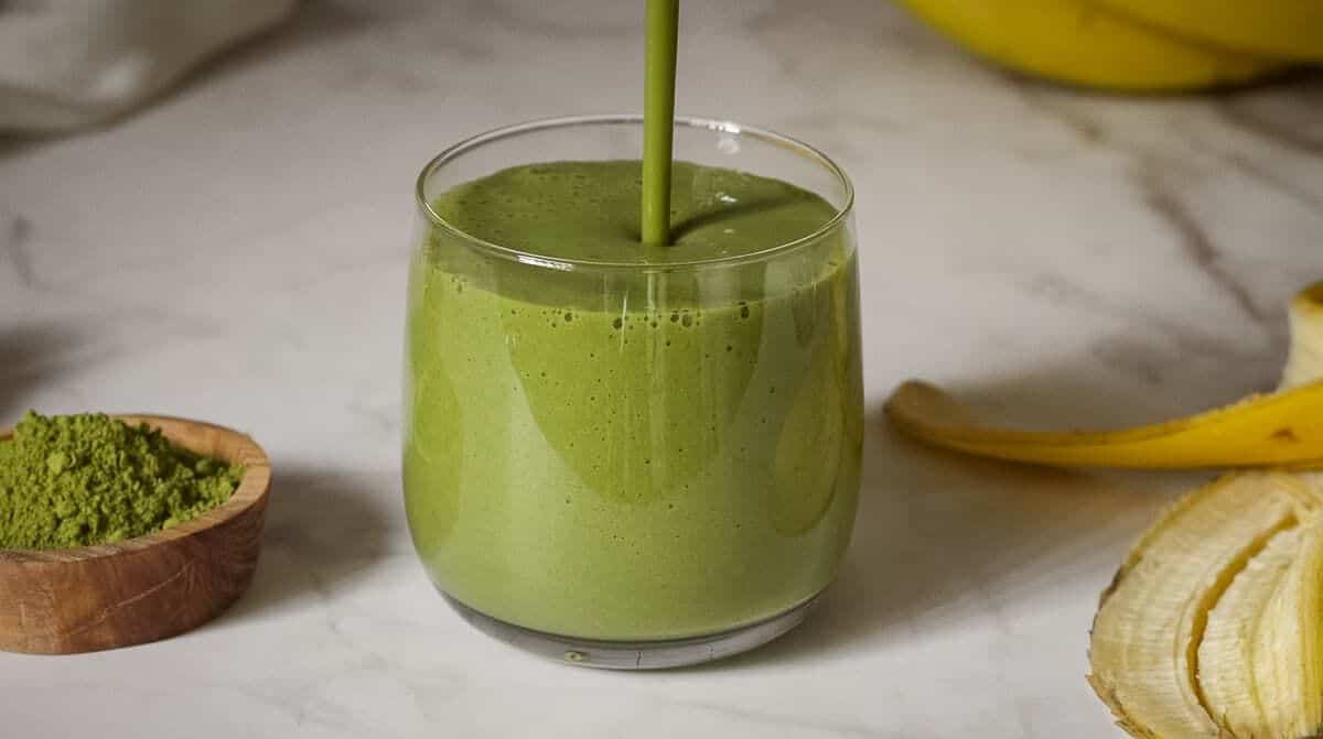 Creamy Banana Matcha Smoothie