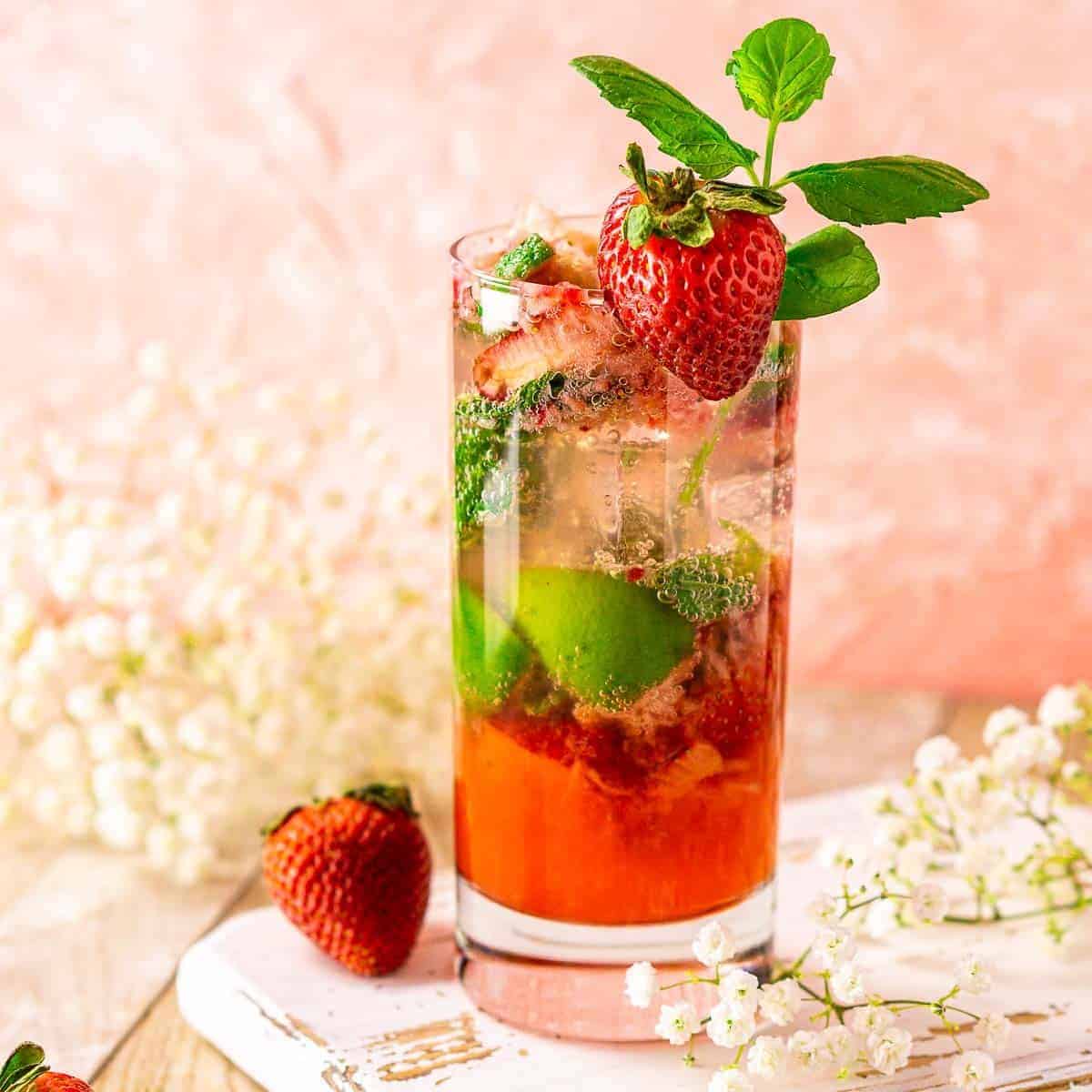 Fresh Strawberry Mojito