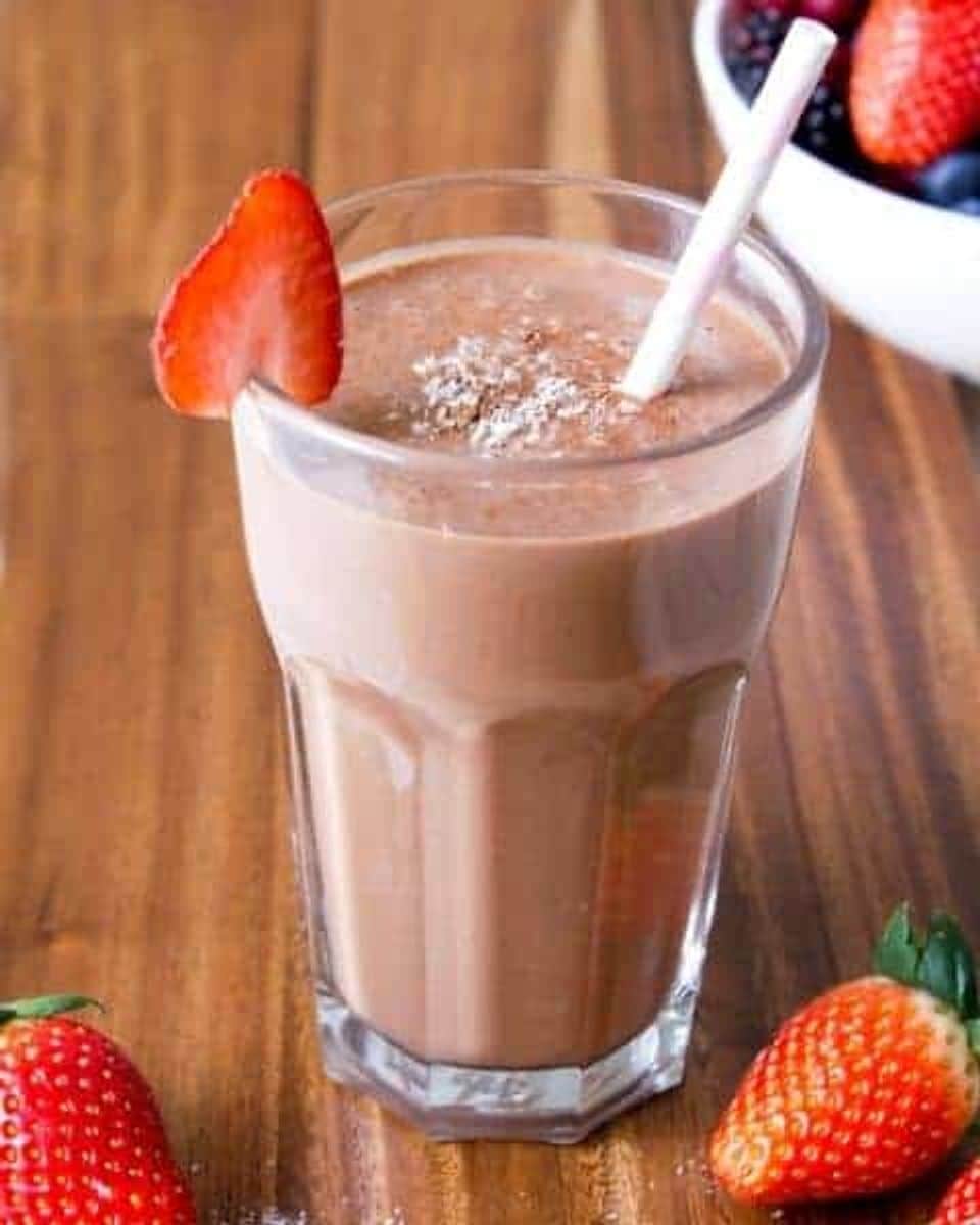 Choco Berry Swirl Smoothie Recipe