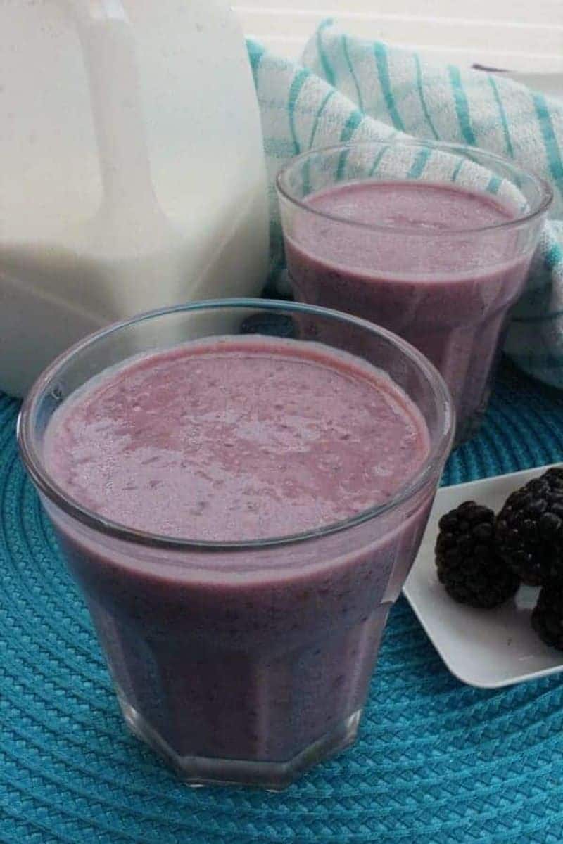 Blackberry Pomegranate Smoothie