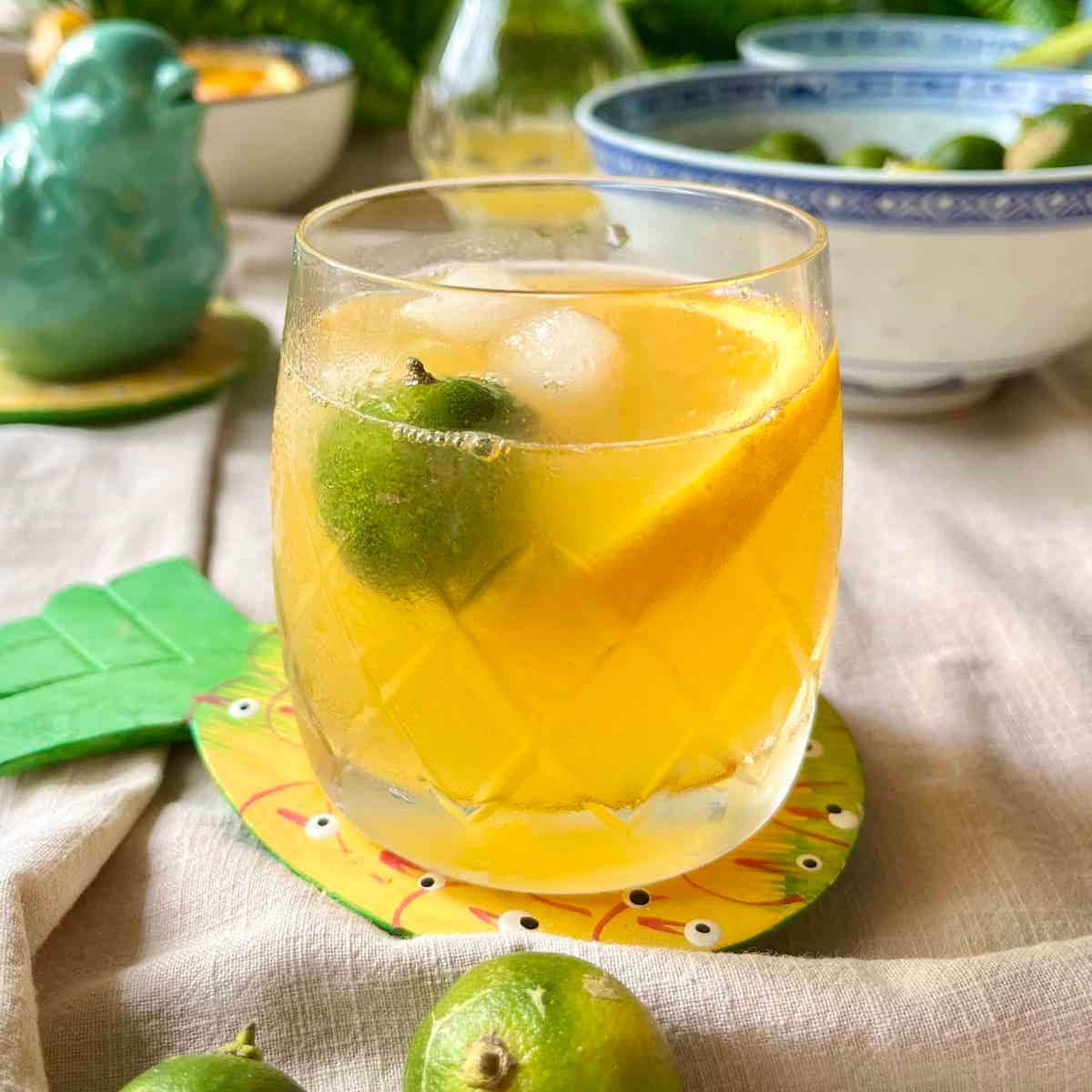 Calamansi Juice (Filipino Lemonade) - Greedy Girl Gourmet