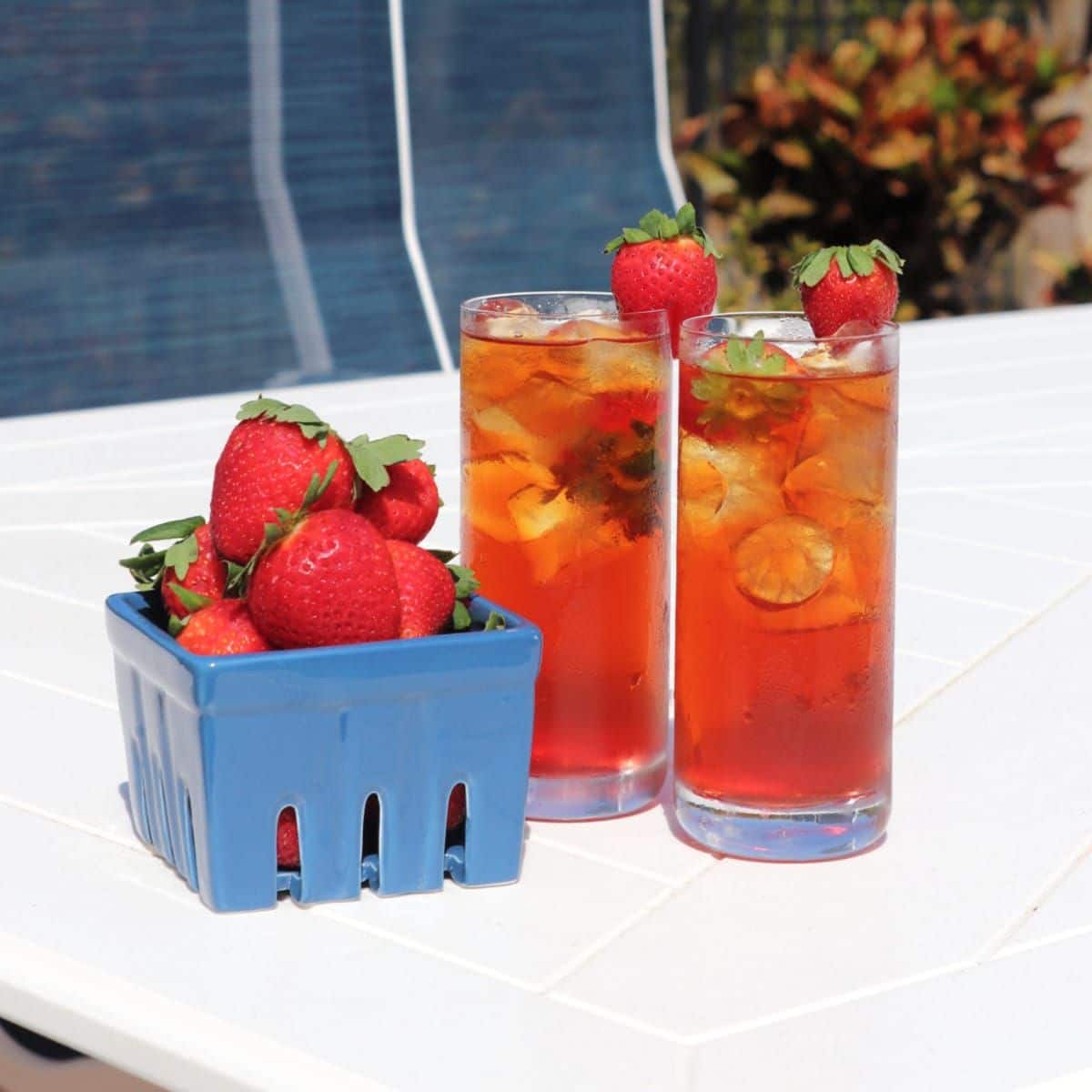 Easy Strawberry Iced Tea