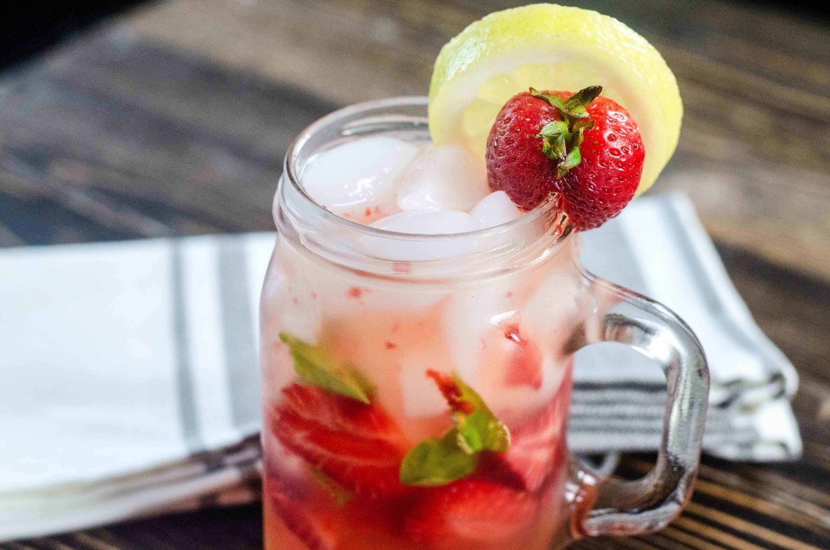 Easy and Delicious Strawberry Basil Lemonade