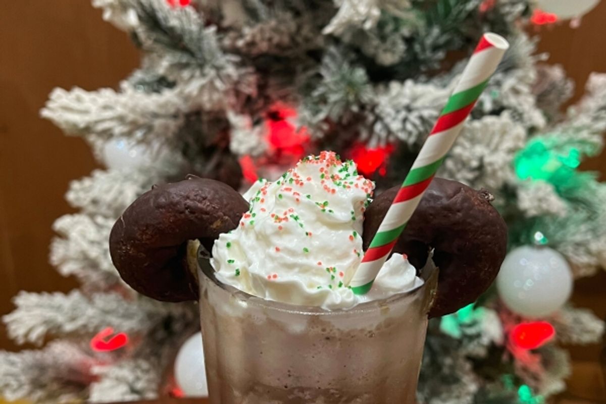 Mickey-Inspired Frozen Hot Chocolate Recipe - The Stress-Free Christmas