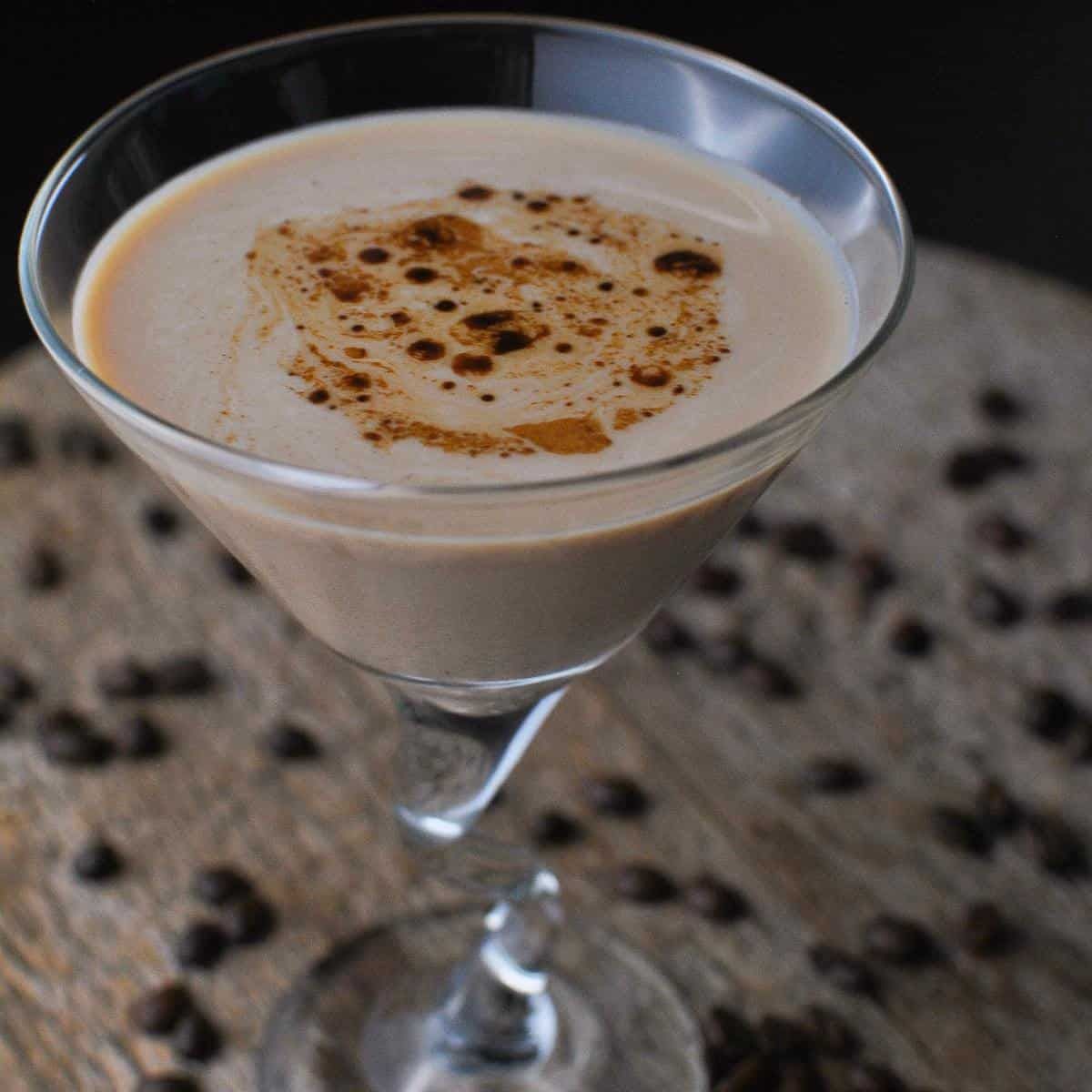 Creamy Espresso Martini (3 ingredients!) - The Perfect Tide