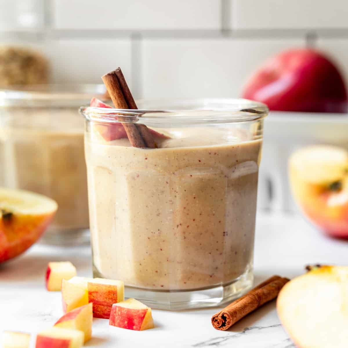 Apple and Banana Smoothie