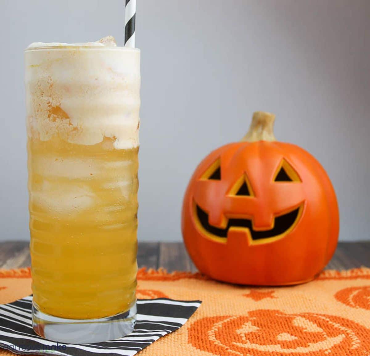 Pumpkinhead Horror Movie Cocktail for Halloween