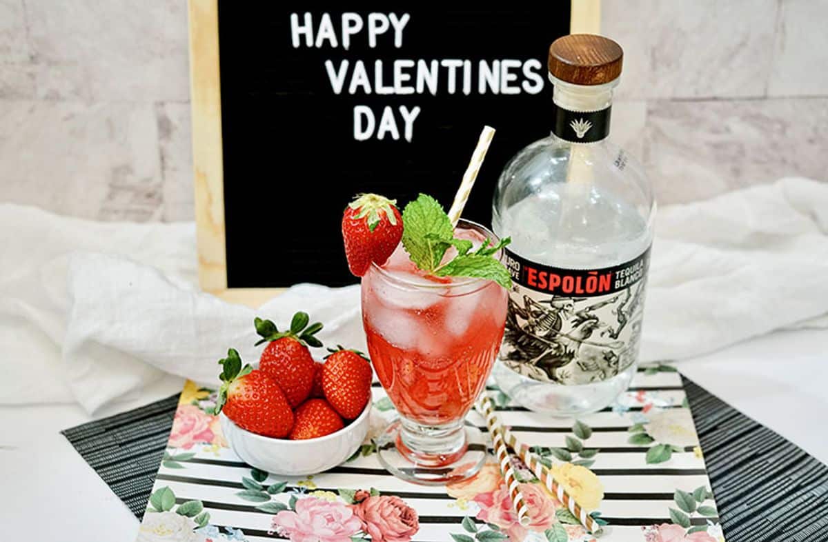 Sparkling Tequila Kiss - Easy Valentine's Day Cocktail!