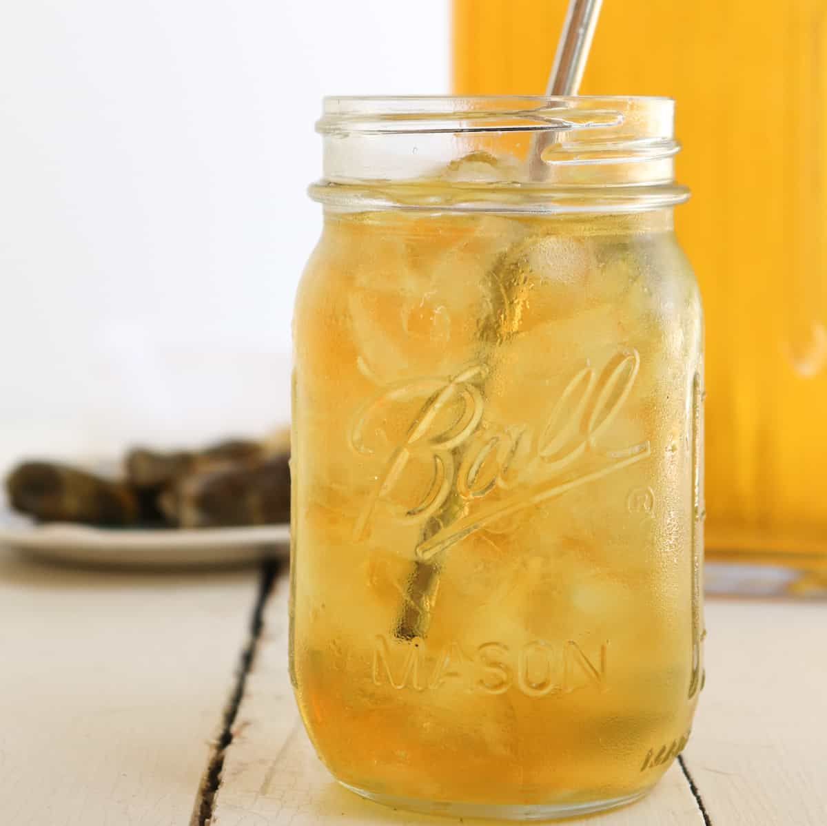 How to Make Sun Tea (and Is Sun Tea Safe?) - Season & Thyme