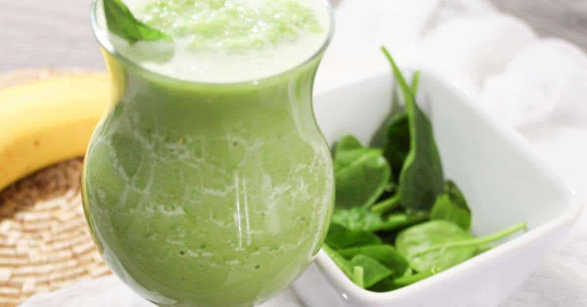 Refreshing Spinach Banana Smoothie