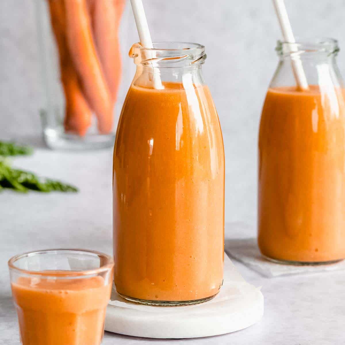 Banana Carrot Smoothie (3 Ingredients) - Wholefood Soulfood Kitchen