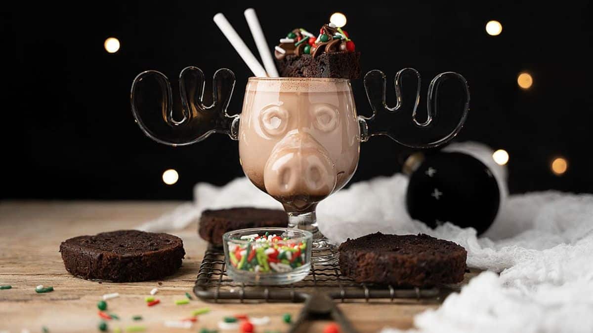 Christmas Chocolate Cake Martini Cocktail