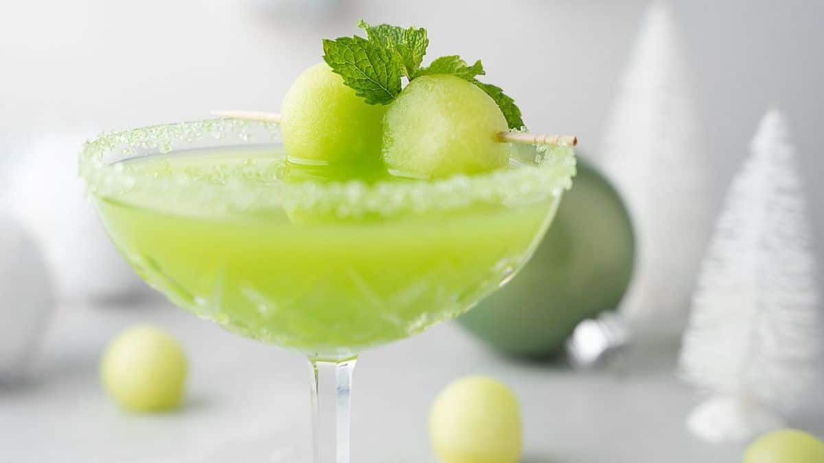 Very Merry Melon Grinch Green Cocktail