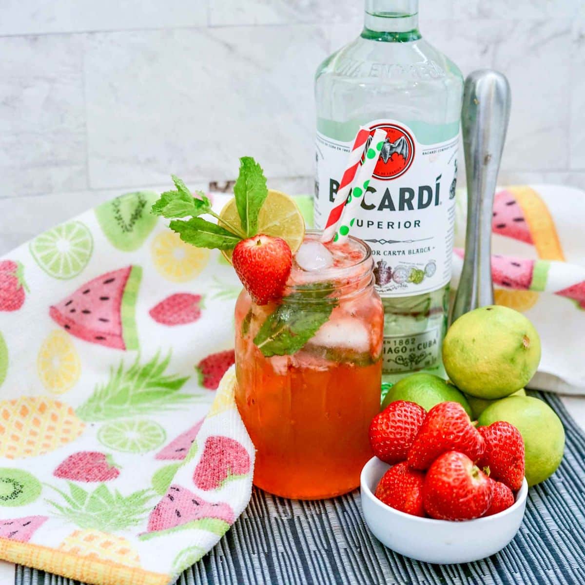 How To Make The Perfect Strawberry Mojito Cocktail