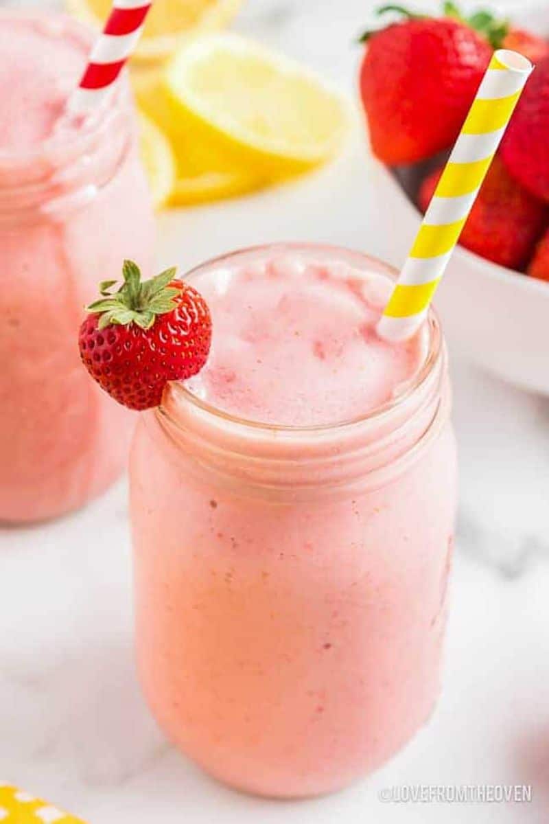 Frozen Fruit Strawberry Smoothie