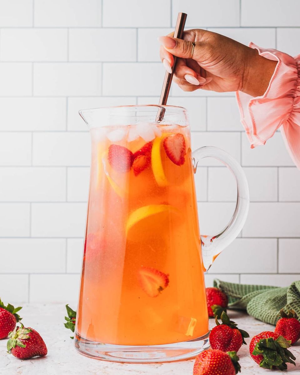 The BEST Strawberry Lemonade Recipe | Sweet Tea + Thyme