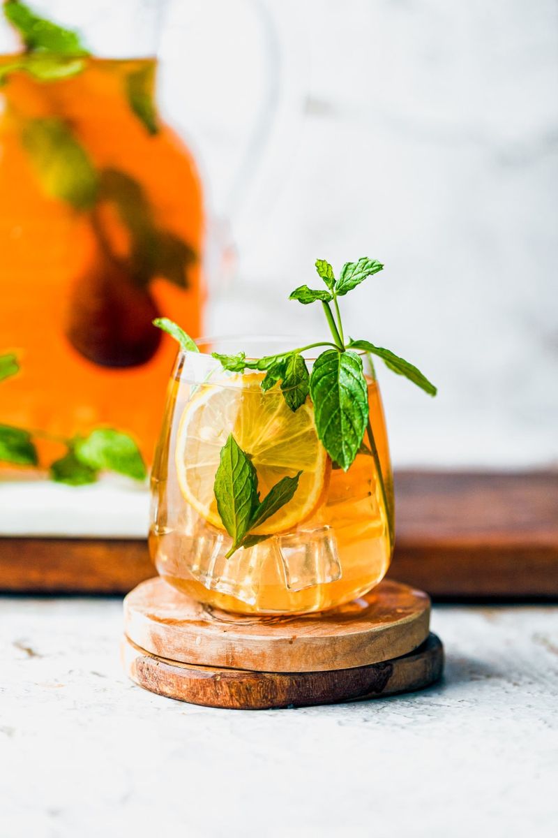 Lemonade Iced Tea (Arnold Palmer) | Sweet Tea + Thyme