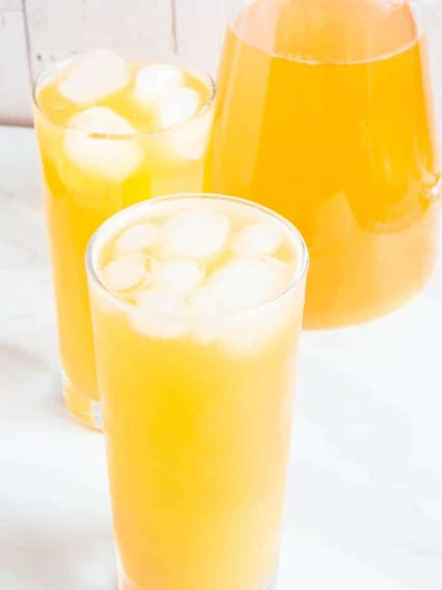 Starbucks-Inspired Iced Peach Green Tea Lemonade - Flavours Treat